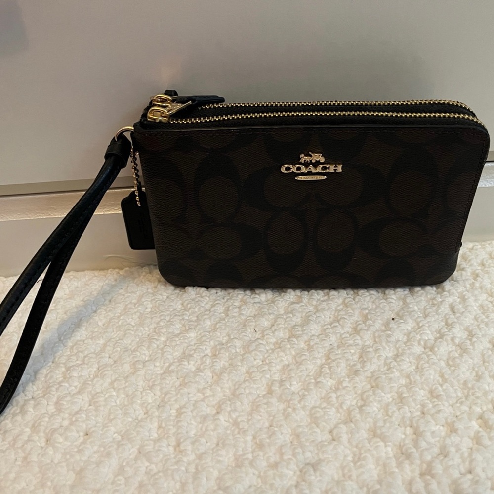 NWT Coach Wristlet